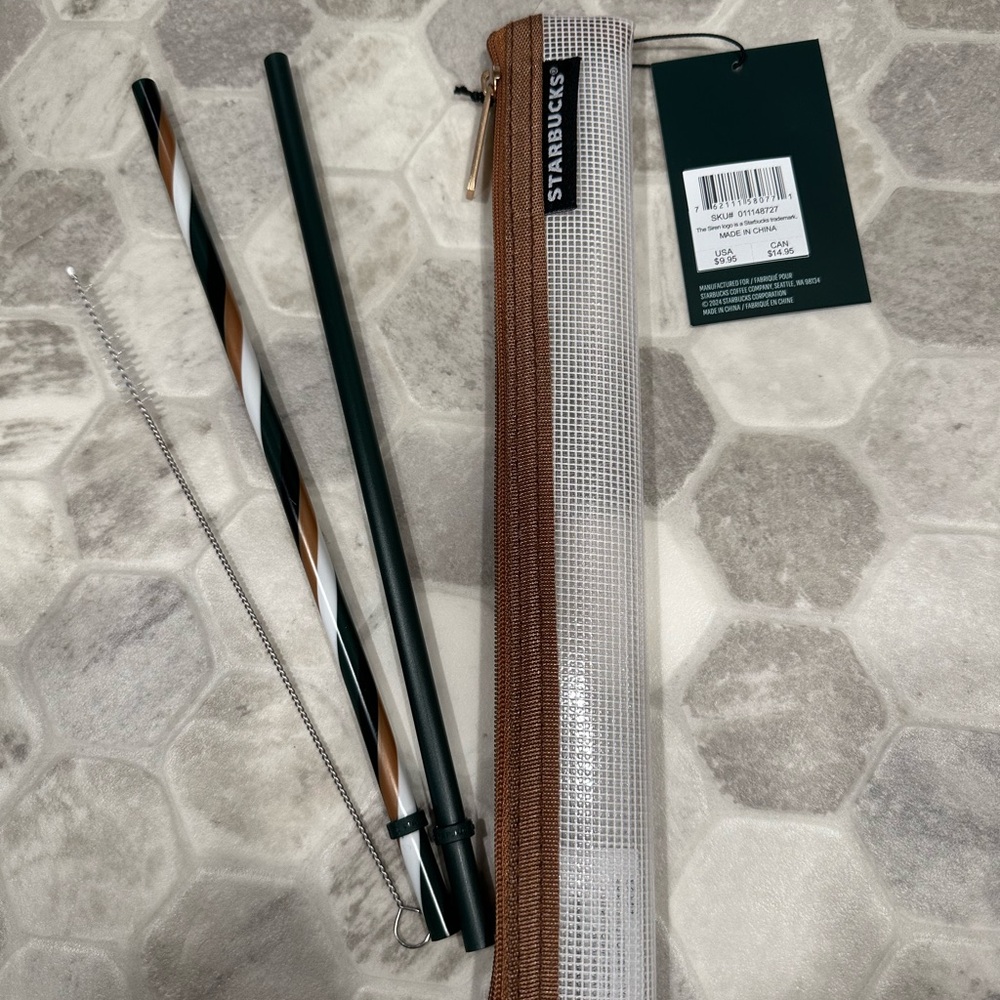 Starbucks Brown and White Mesh Straw Pouch 2 Straws and cleaner. NEW